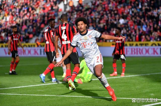 FPX带队取胜!,莱万多夫斯基重要时刻出色发挥观众掌声雷动(世界足球莱万多夫斯基) FPX带队取胜!,莱万多夫斯基重要时刻出色发挥观众掌声雷动(世界足球莱万多夫斯基)